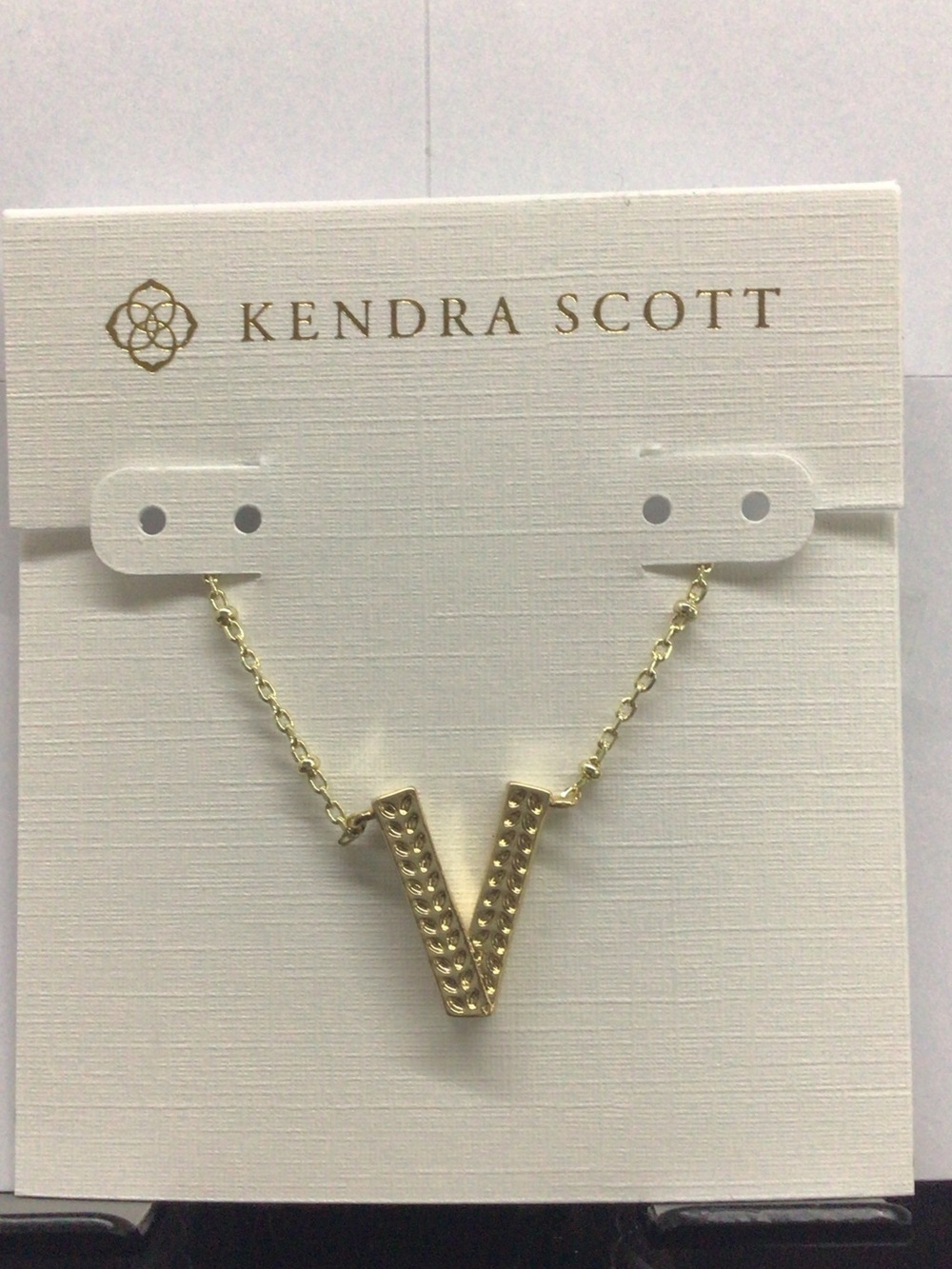 Kendra Scott Gold Letter V Pendant Necklace - Picture 1 of 2